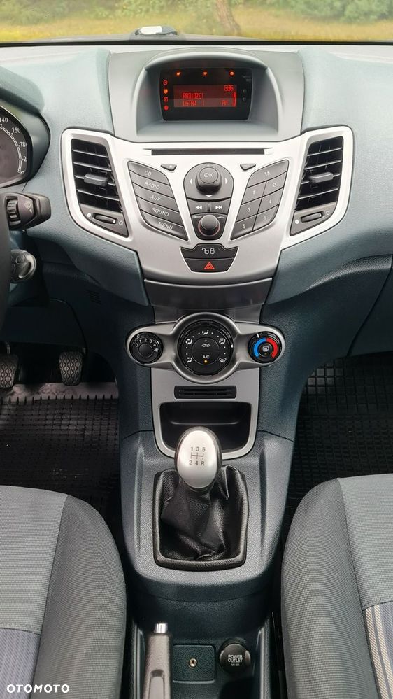 Ford Fiesta - 20