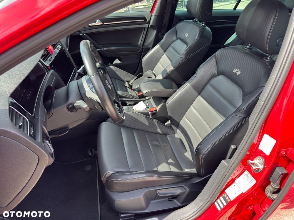 Volkswagen Golf - 15