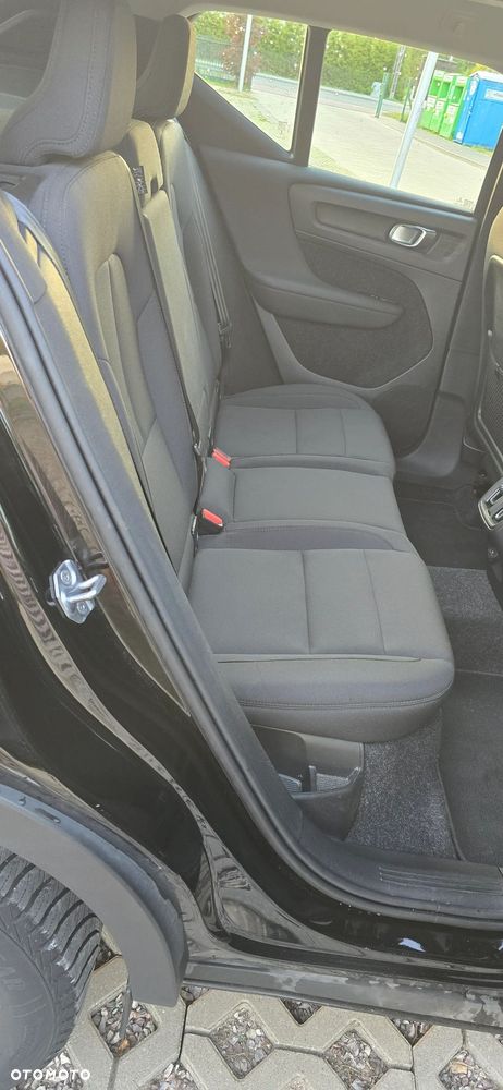Volvo XC 40 T3 Geartronic Momentum Pro - 12