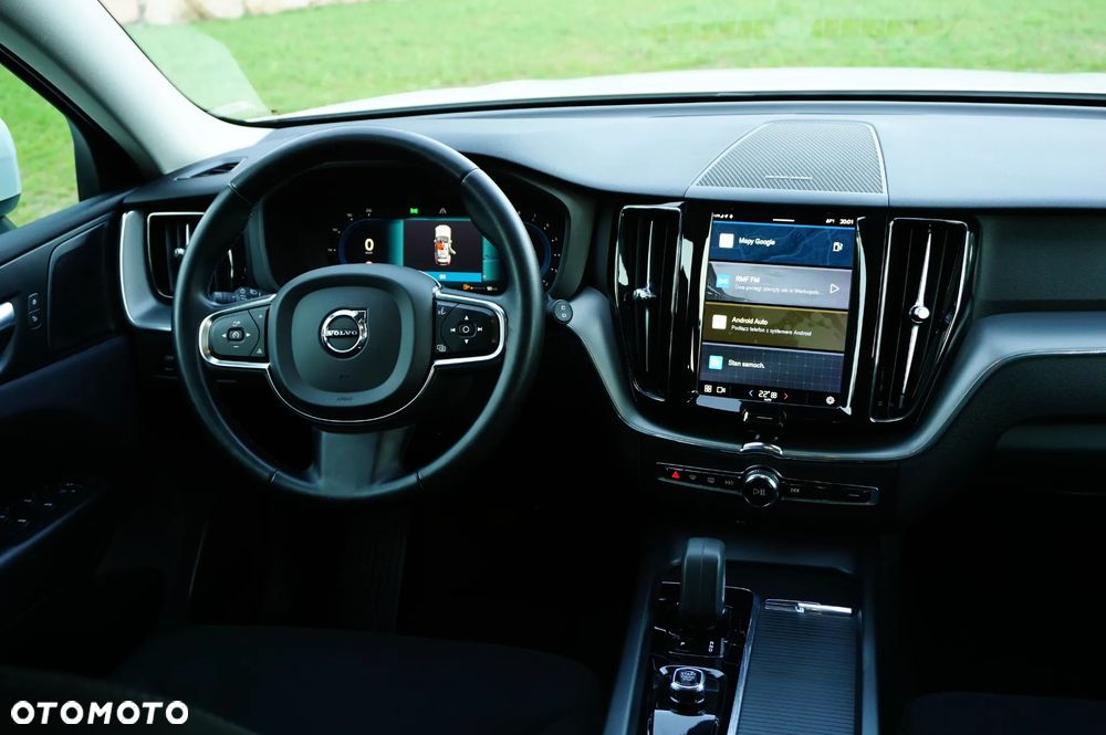 Volvo XC 60 B4 B Momentum Pro - 36