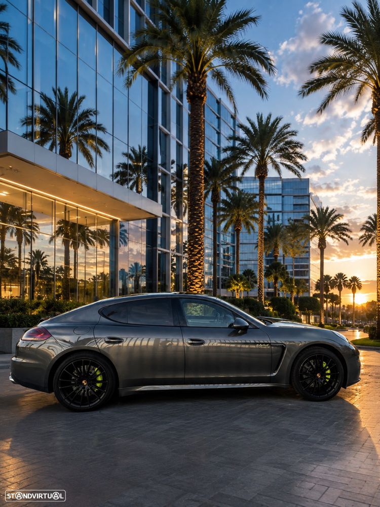 Porsche Panamera S Hybrid - 1