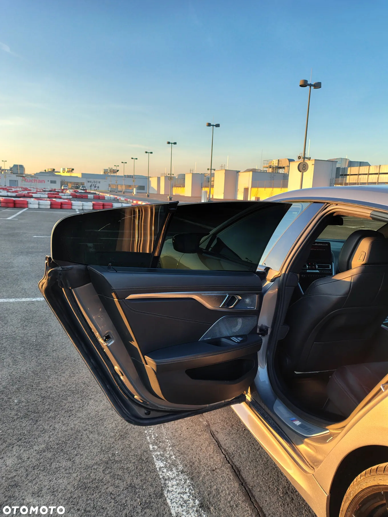 BMW Seria 8 M850i xDrive - 27