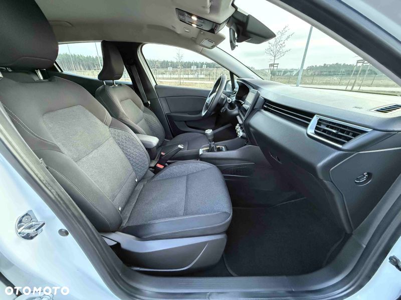 Renault Clio - 16