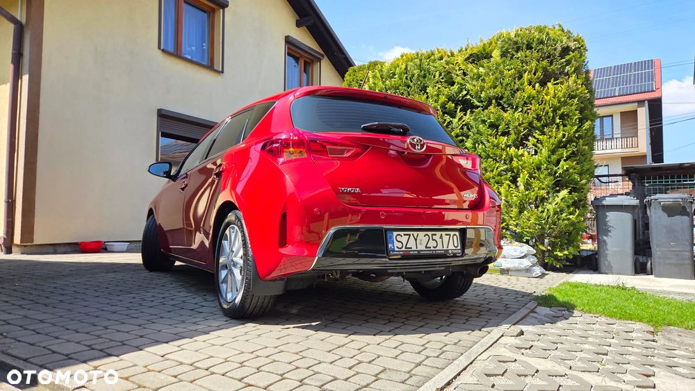 Toyota Auris 1.6 Prestige - 8