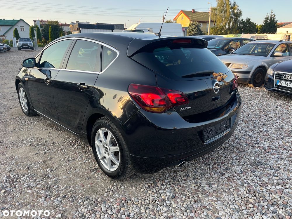 Opel Astra 1.4 Turbo Sport - 33