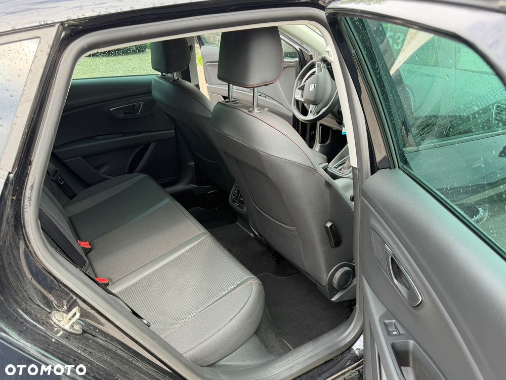 Seat Leon 2.0 TDI DPF Ecomotive DSG FR - 12