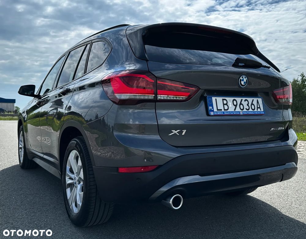 BMW X1 xDrive25e Sport Line - 9