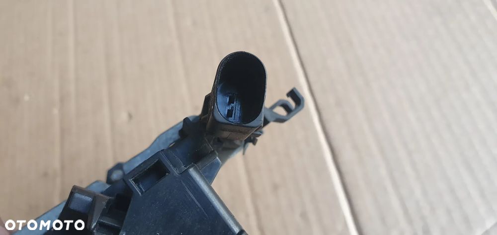 Klamka prawy tył tylna prawa KEYLESS GO Audi A8 D3 - 7