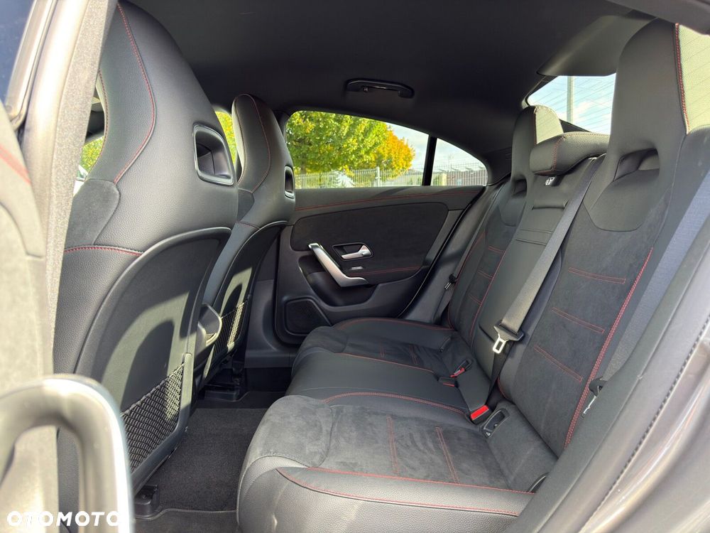 Mercedes-Benz CLA - 26