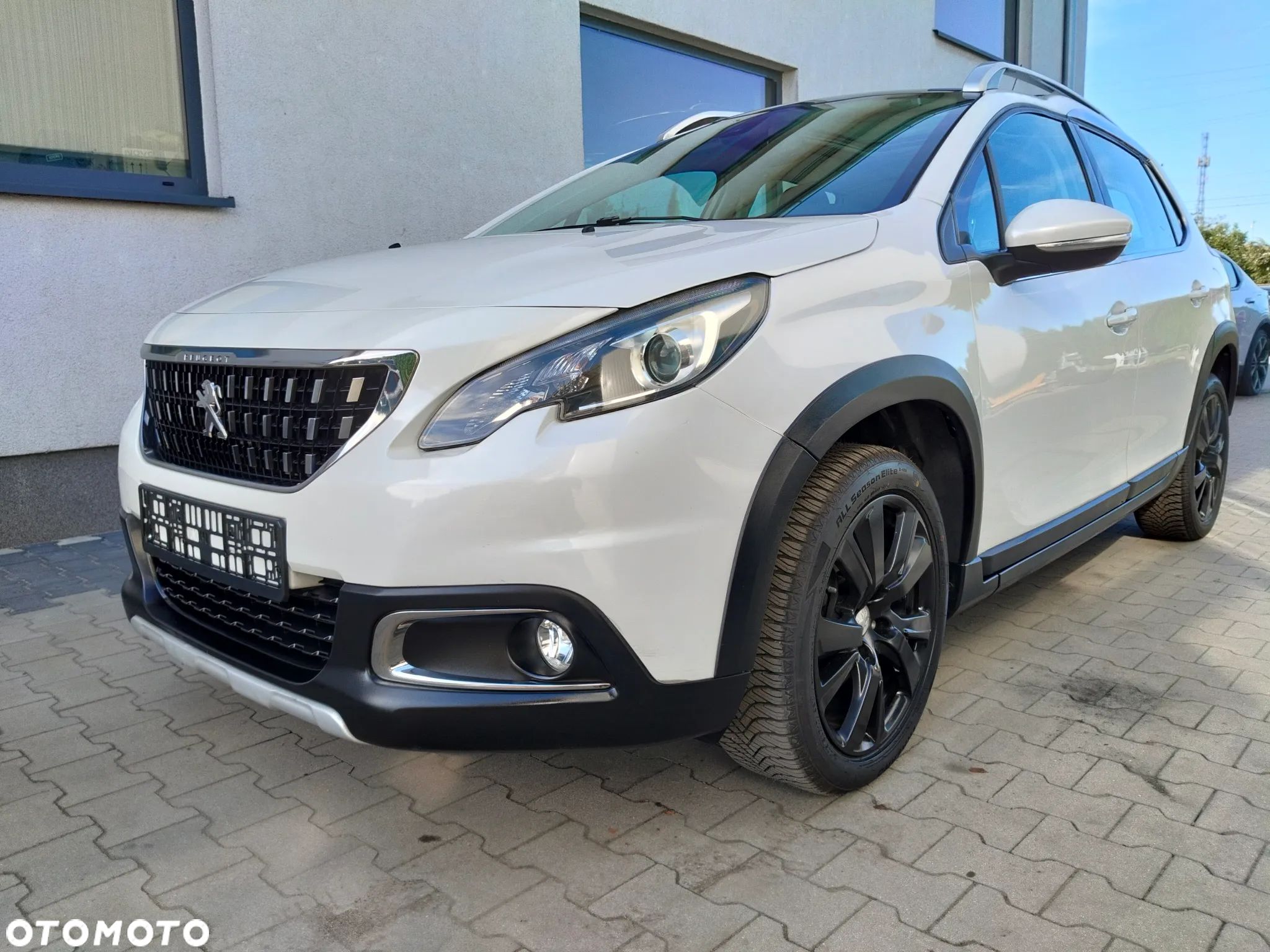 Peugeot 2008 PureTech 110 Stop&Start Allure - 1