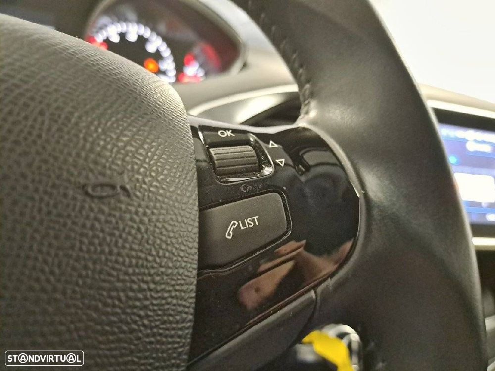 Peugeot 308 SW 1.5 BlueHDi Style - 17