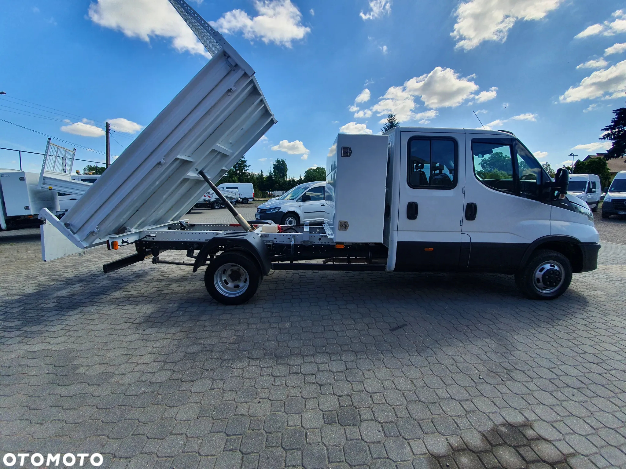 Iveco DAILY 35C16 C 16 - 13