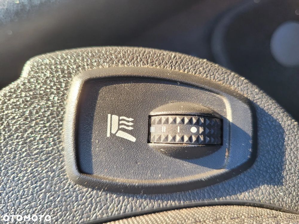 Renault Laguna dCi 150 FAP Start-Stop GT - 35