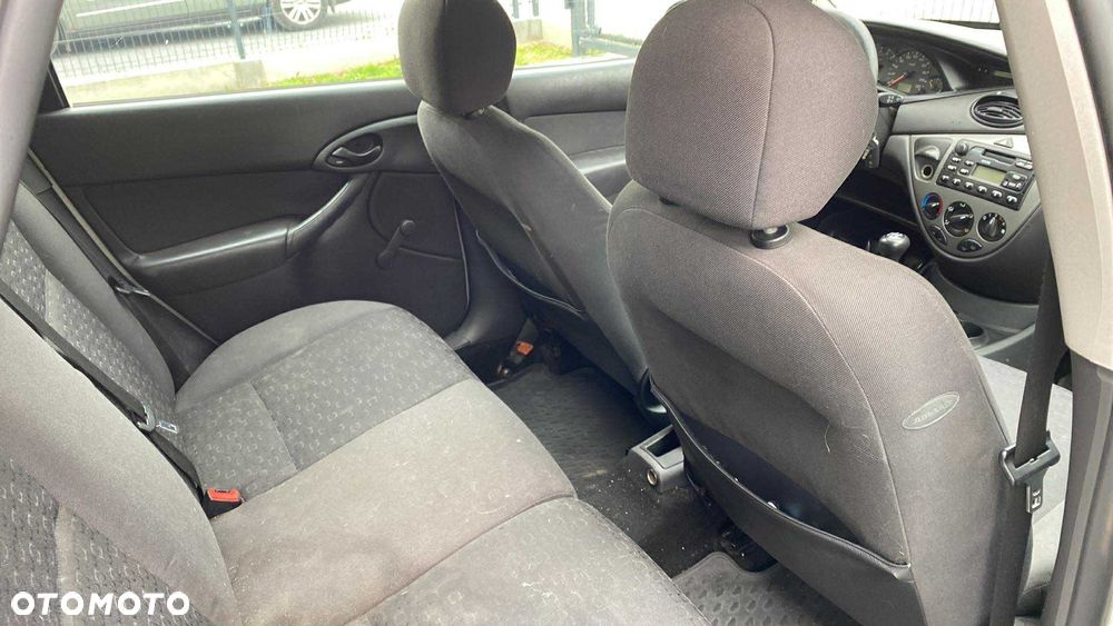 Ford Focus 1.6 Comfort - 8