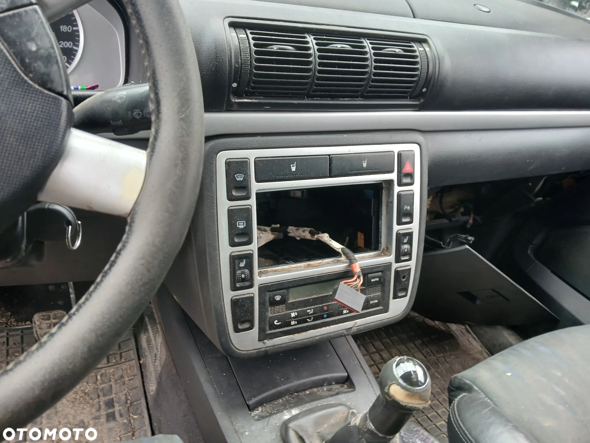 ford galaxy I lift fotel fotele kanapa deska kokpit podsufitka boczek boczki klamka podłokietnik licznik - 5