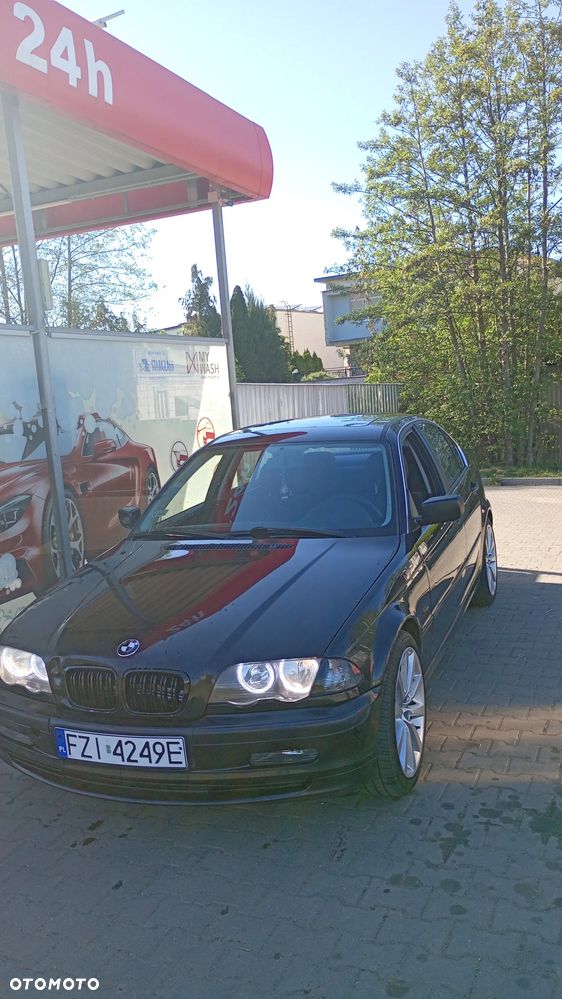 BMW Seria 3 - 1
