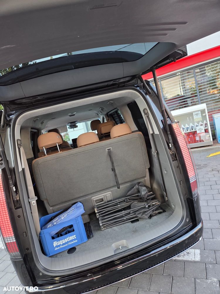 Hyundai Staria 2.2 CRDi Allrad Signature - 2