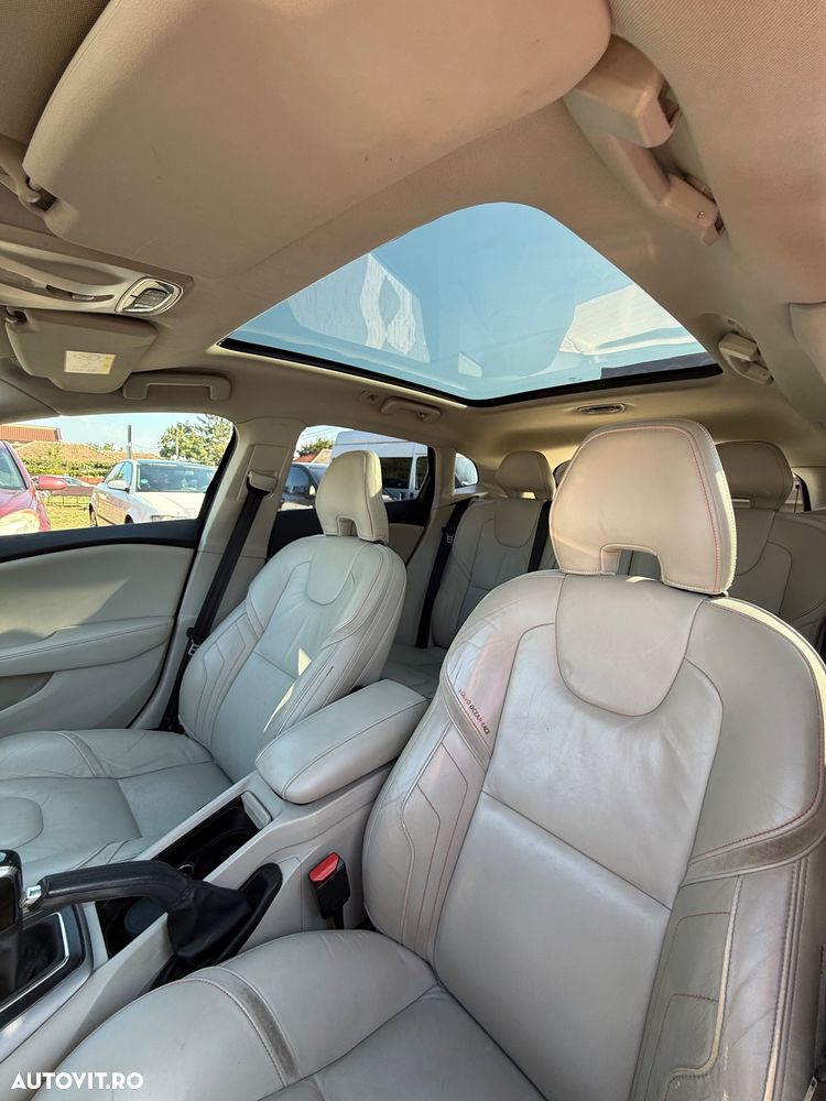 Volvo V40 D4 VEA Ocean Race - 14