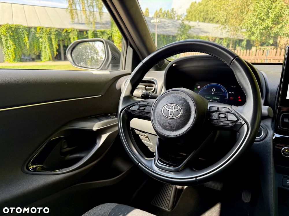 Toyota Yaris Cross Hybrid 1.5 Style AWD - 25
