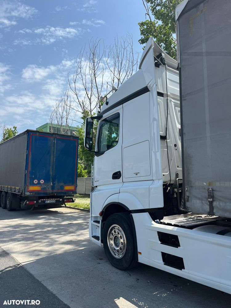 Mercedes-Benz Actros - 15