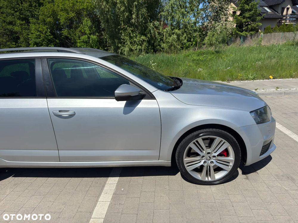 Skoda Octavia 2.0 TDI DSG RS - 15