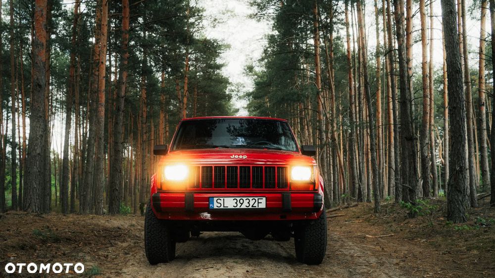 Jeep Cherokee 4.0 Limited - 19