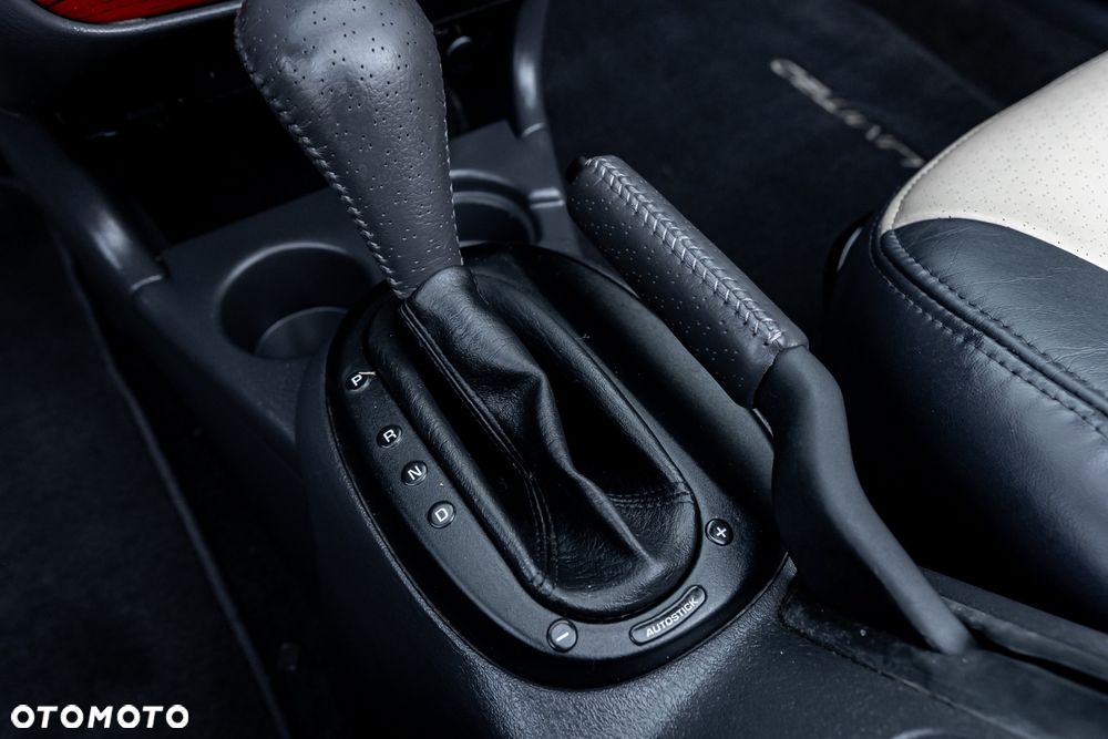 Chrysler Stratus - 22