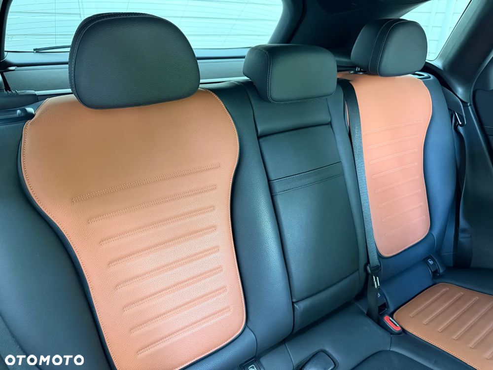 Mercedes-Benz GLC 400 e PHEV 4-Matic AMG Line - 28