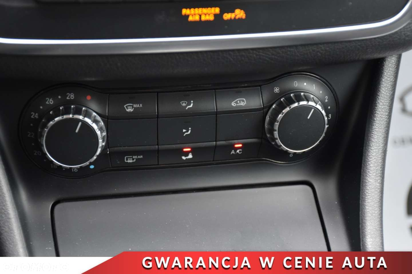 Mercedes-Benz GLA 200 7G-DCT Urban - 18
