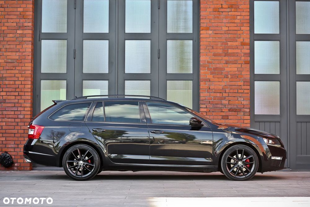 Skoda Octavia 2.0 TDI 4x4 RS Challenge DSG - 2