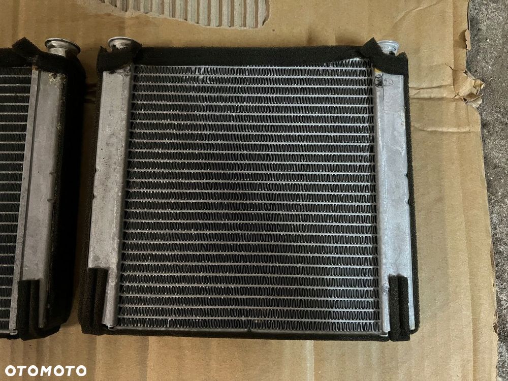 NAGRZEWNICA NAGRZEWNICE 2005-2010 AUDI A8 D3 KOMPLET - 2