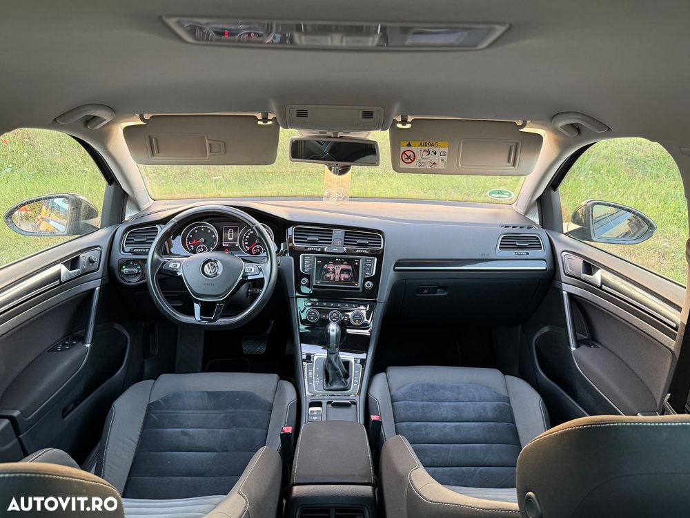Volkswagen Golf 1.4 TSI ACT BlueMotion Technology DSG Highline - 37