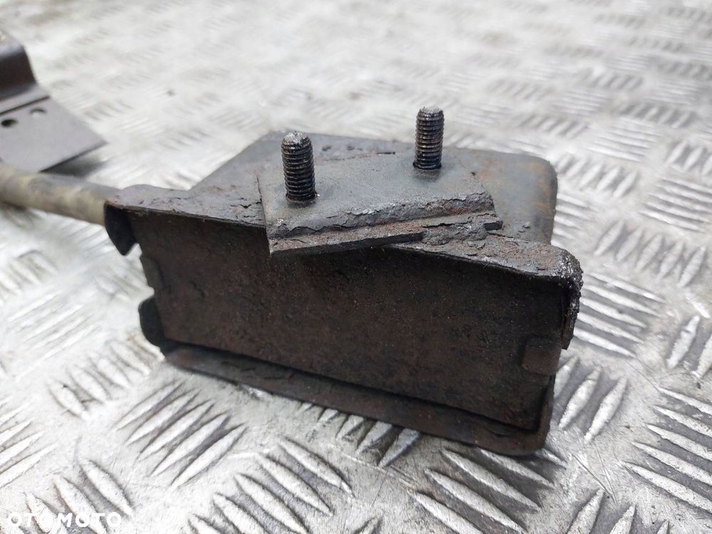 ZAWÓR PODCIŚNIENIA ISUZU NQR70LL 4.8 - 5