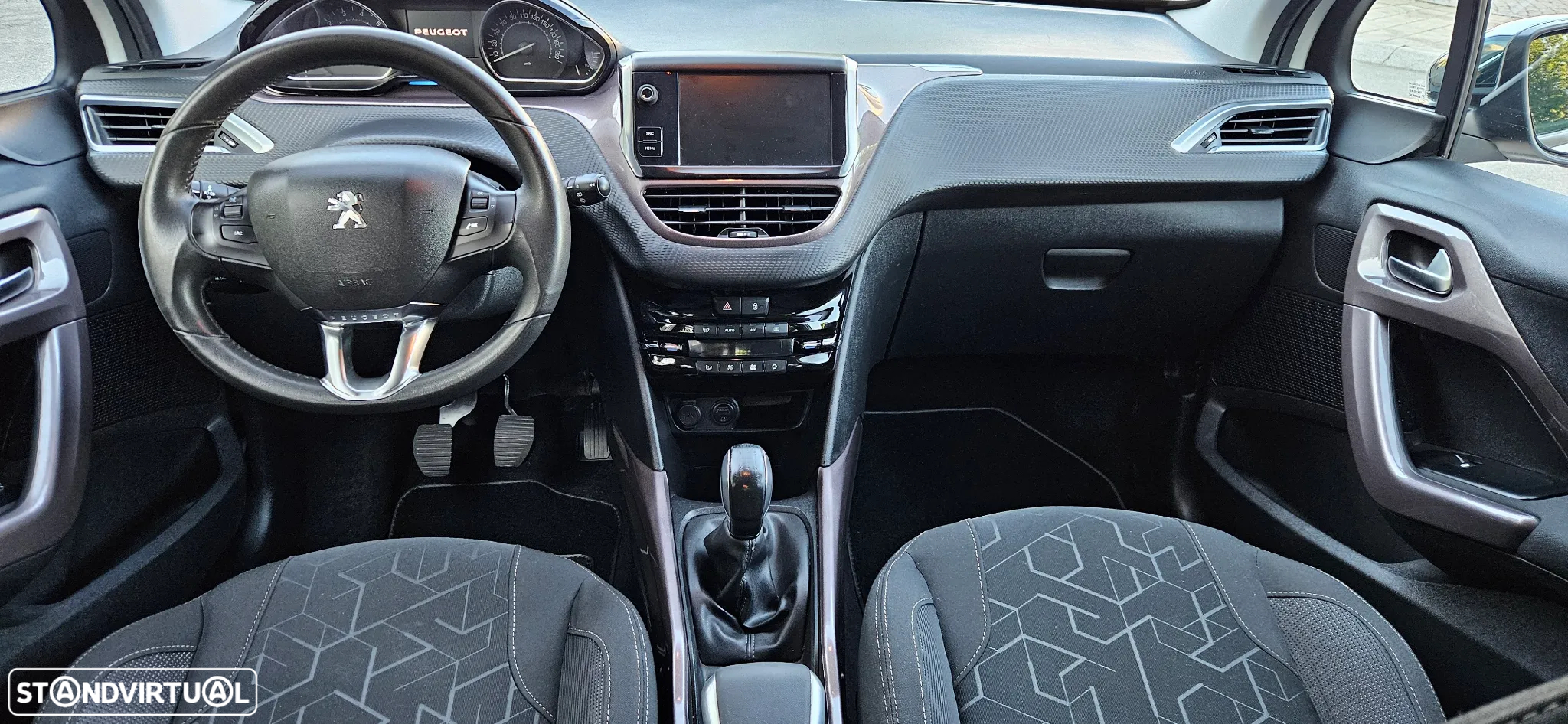 Peugeot 2008 1.2 PureTech Style - 8