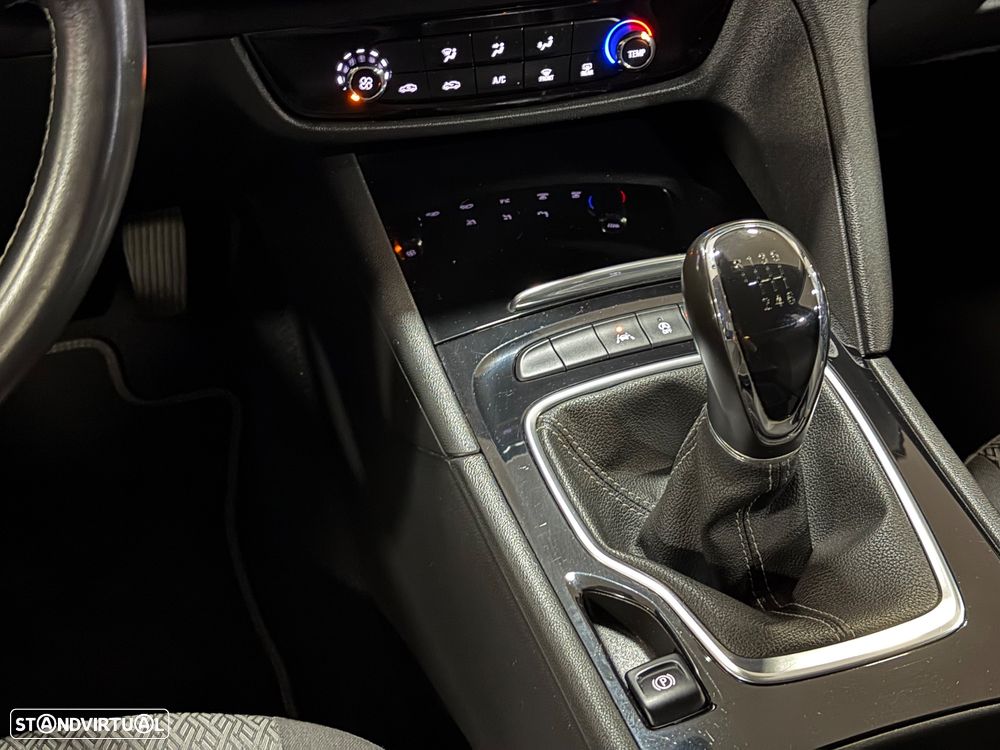 Opel Insignia Sports Tourer 1.6 ECOTEC Selection - 8