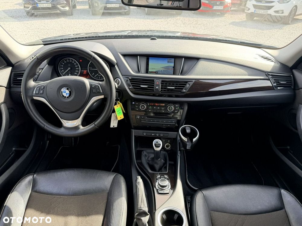 BMW X1 xDrive18d - 33