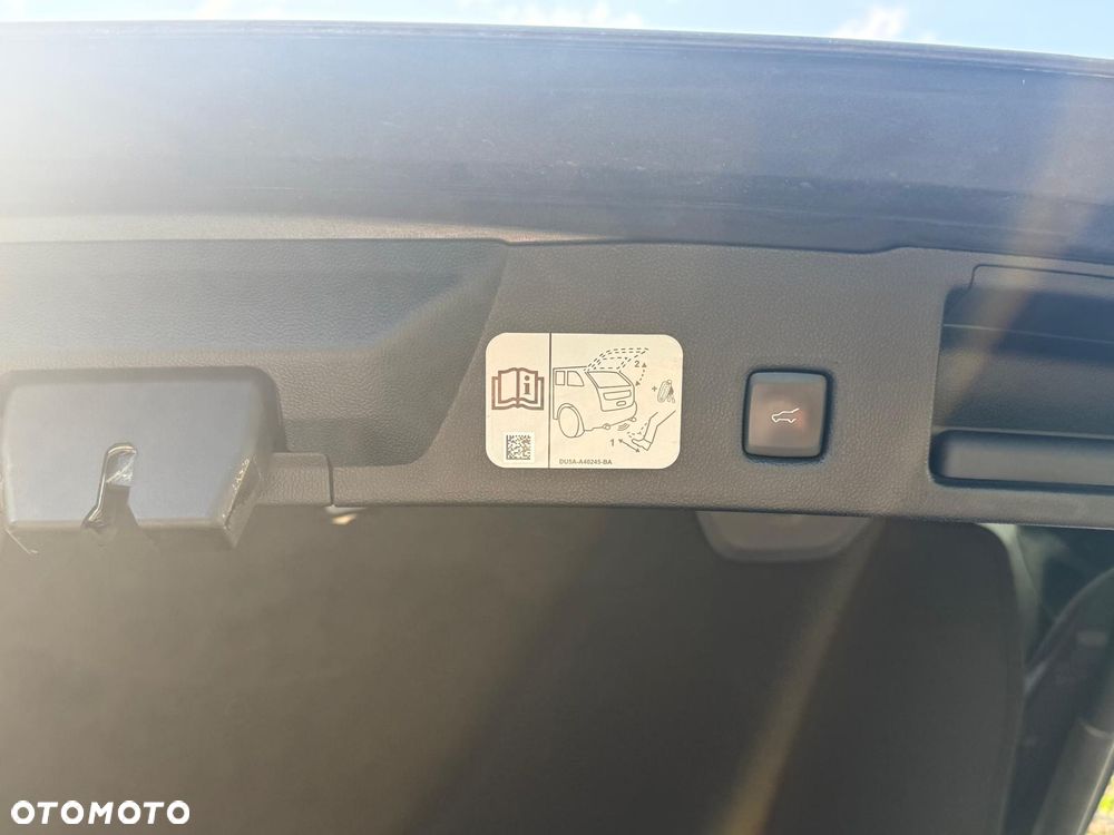 Ford Kuga 2.0 EcoBlue Hybrid TITANIUM - 7