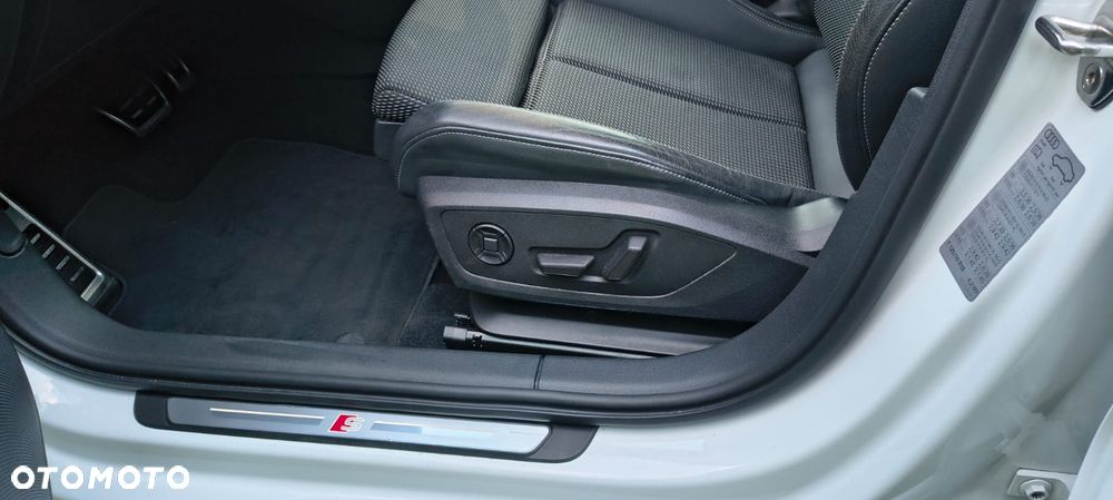 Audi A3 Sportback 40 TDI quattro S tronic S line - 21