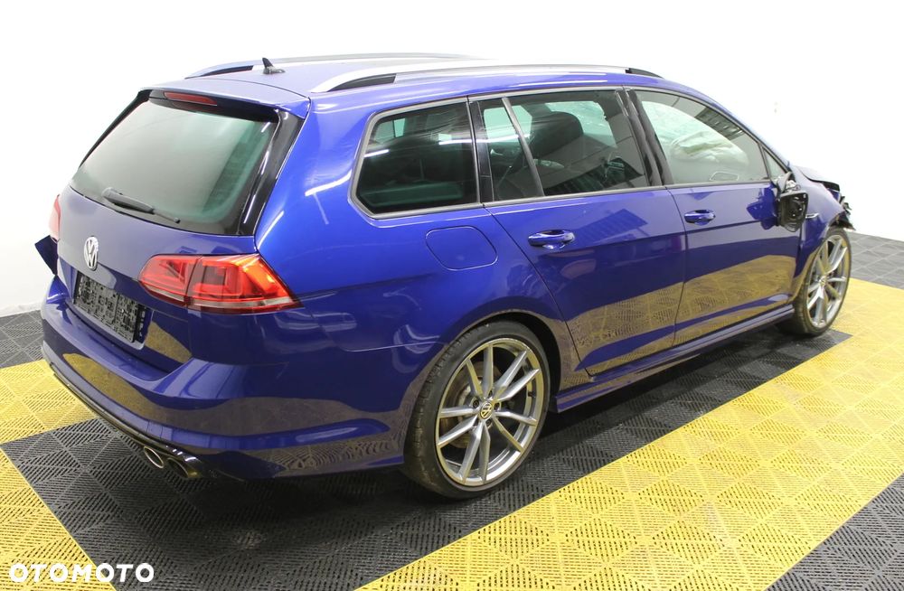 Volkswagen Golf R 4Motion BlueMotion Technology DSG - 5