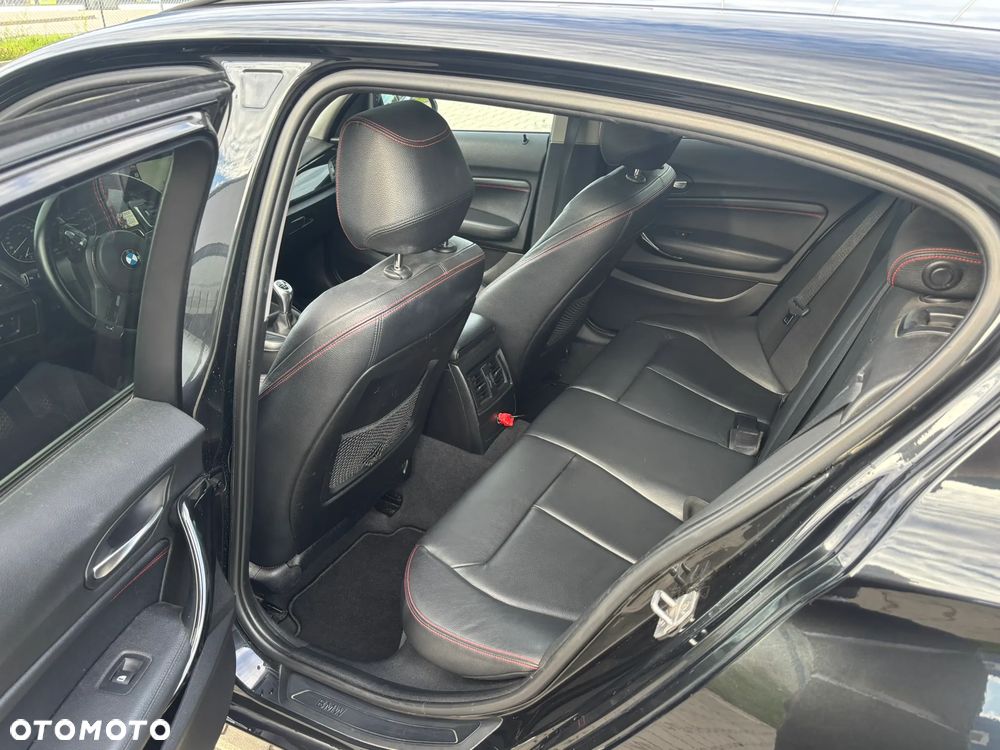 BMW Seria 1 - 12