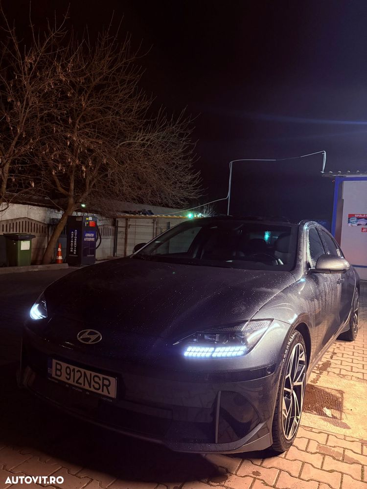 Hyundai IONIQ 84 kWh 325 CP 4WD BEV Luxury - 2