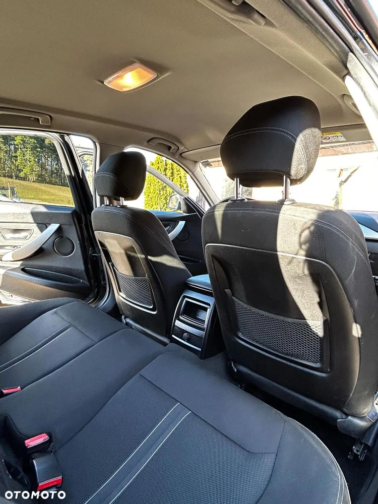 BMW Seria 3 320d - 11