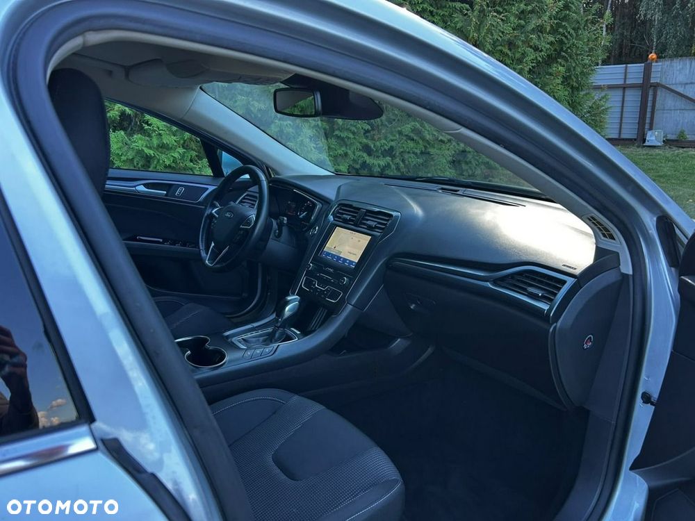 Ford Mondeo - 9