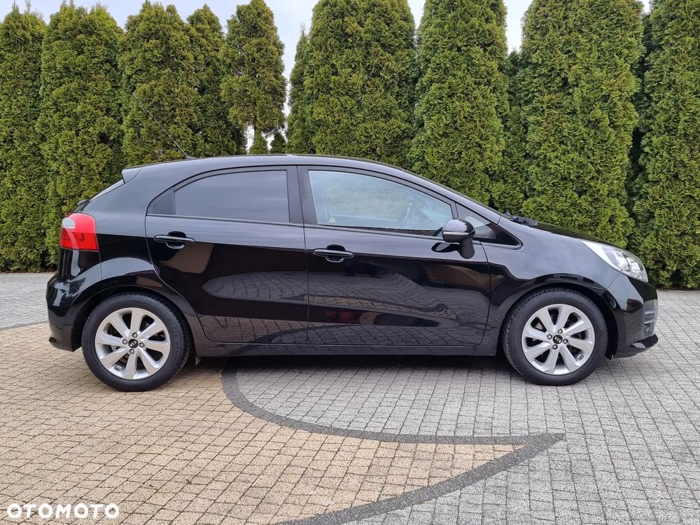 Kia Rio 1.2 Dream Team Edition - 6