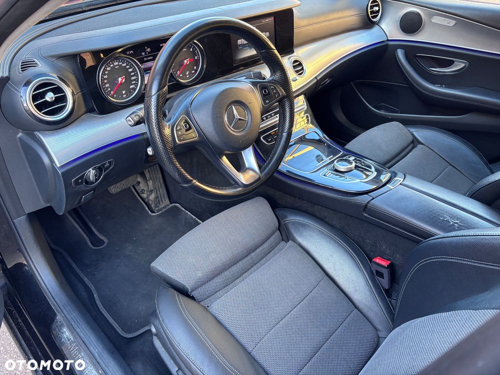 Mercedes-Benz Klasa E 200 d 9G-TRONIC - 16