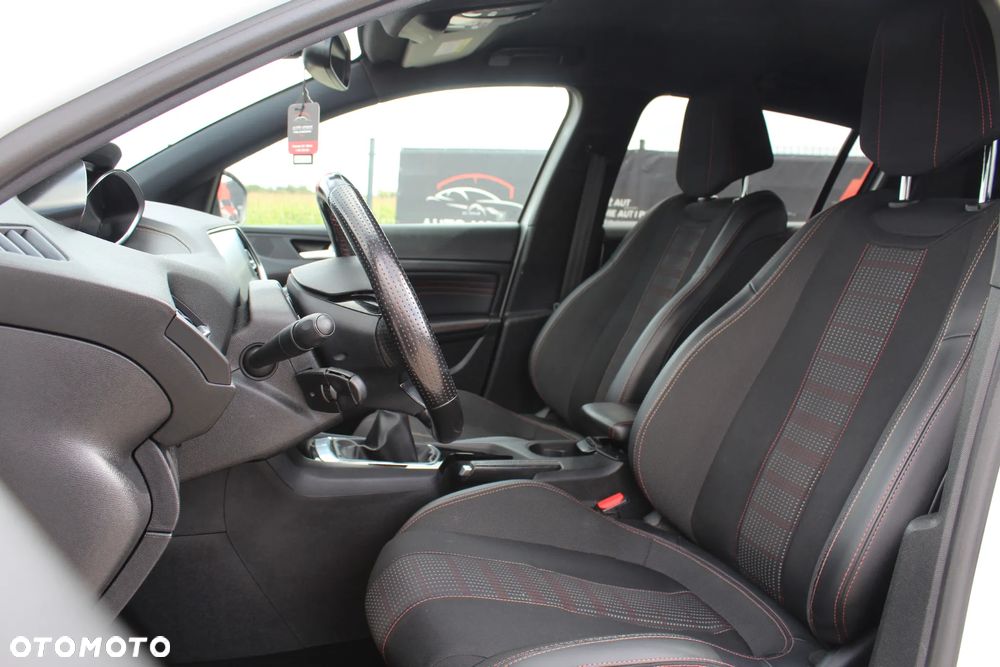 Peugeot 308 - 22