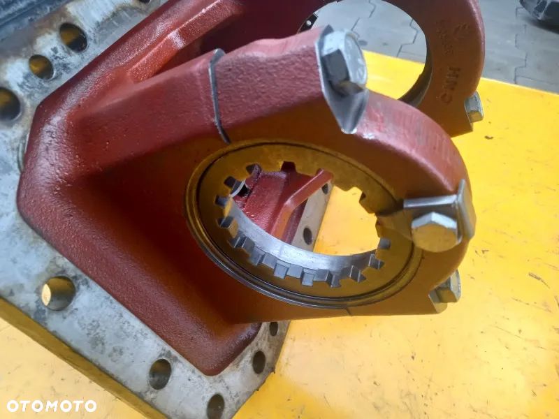Podpora wspornik przedniego dyferencjału New Holland TM190 - 6