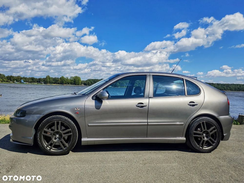 Seat Leon 2005 photo 2