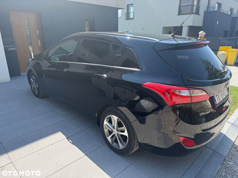 Hyundai i30 1.4 CRDi Classic + - 3