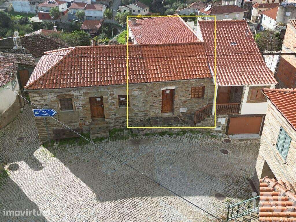 Casa de aldeia T3 em Açoreira de 234,00 m2 - Grande imagem: 2/30
